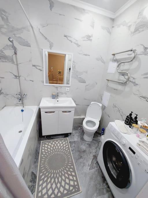 Жк Only Sun В 10 Минутах От Аэропорта Apartment Astana Bagian luar foto
